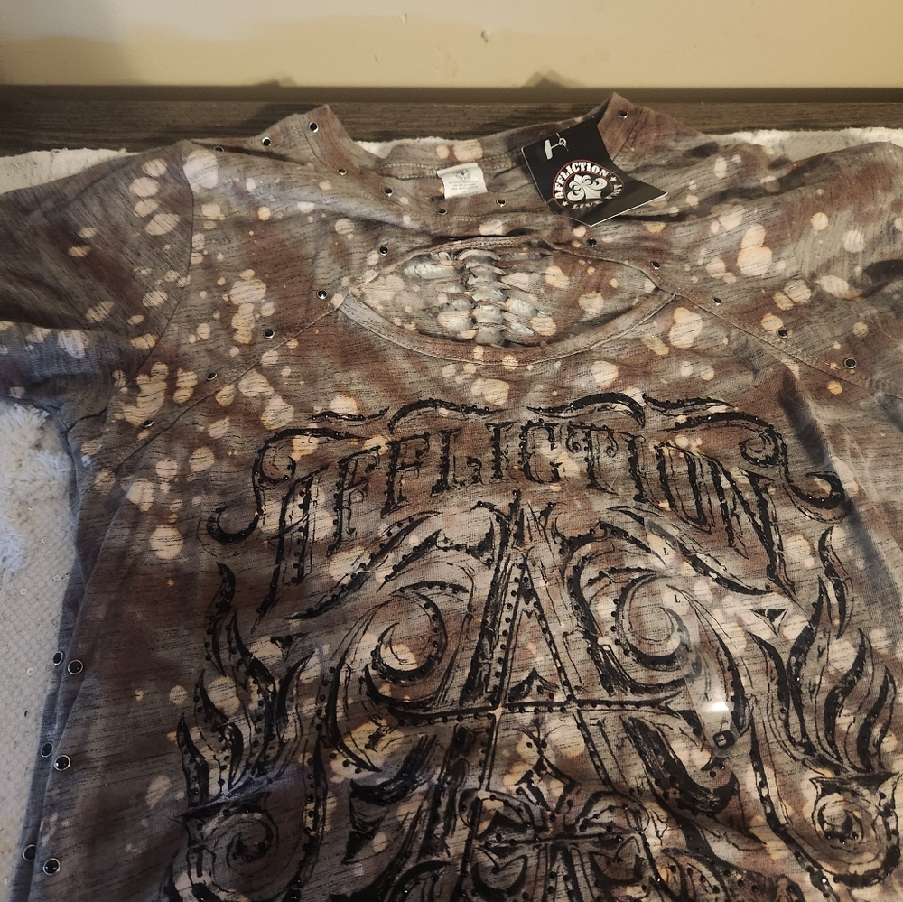 Womens affliction live fast shirt